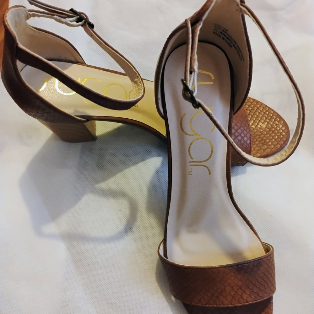 Sugar Brown Textured Ankle-Strap Block Heel Sandals